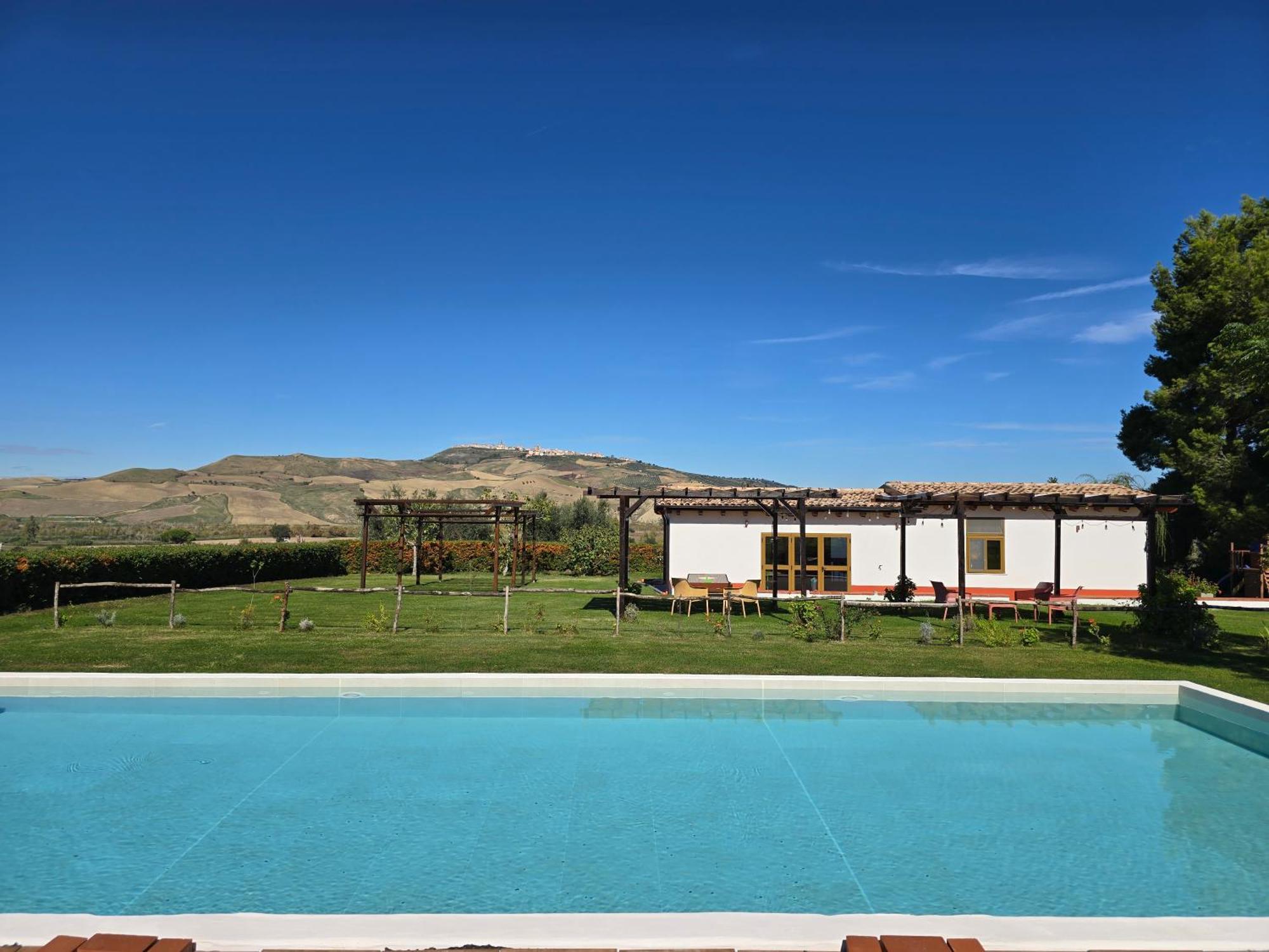 Agriturismo Essentia Dimora Rurale Larino Exterior photo